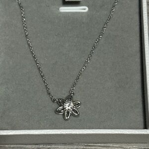 Moissanite .33 ct Elegant Silver Flower Pendant Necklace NWOT